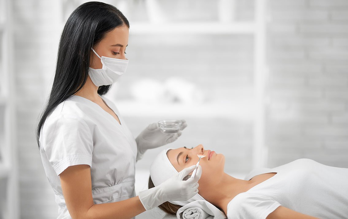 Skin Specialist In Manewada